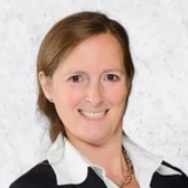 Schuft, Simone Bianca